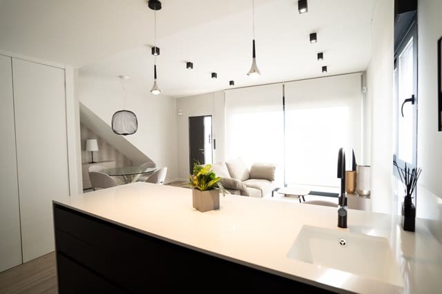 4 sypialnia Apartament na sprzedaż w Punta Prima, Orihuela z basenem garażem - 699 900 € (Ref: 10144605)