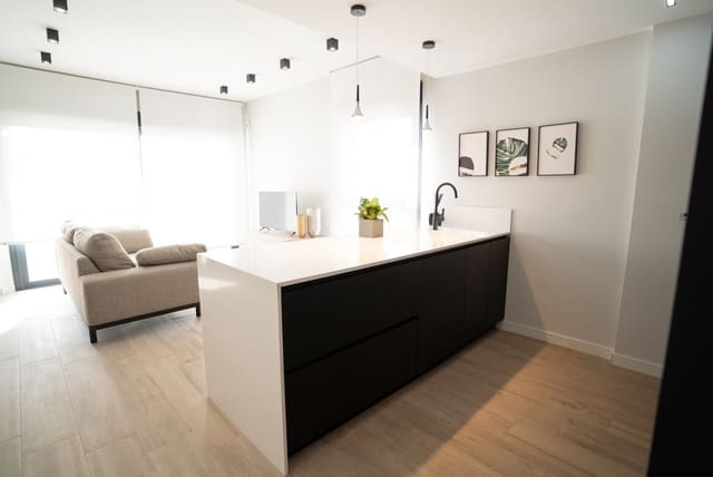 4 sypialnia Apartament na sprzedaż w Punta Prima, Orihuela z basenem garażem - 699 900 € (Ref: 10144605)
