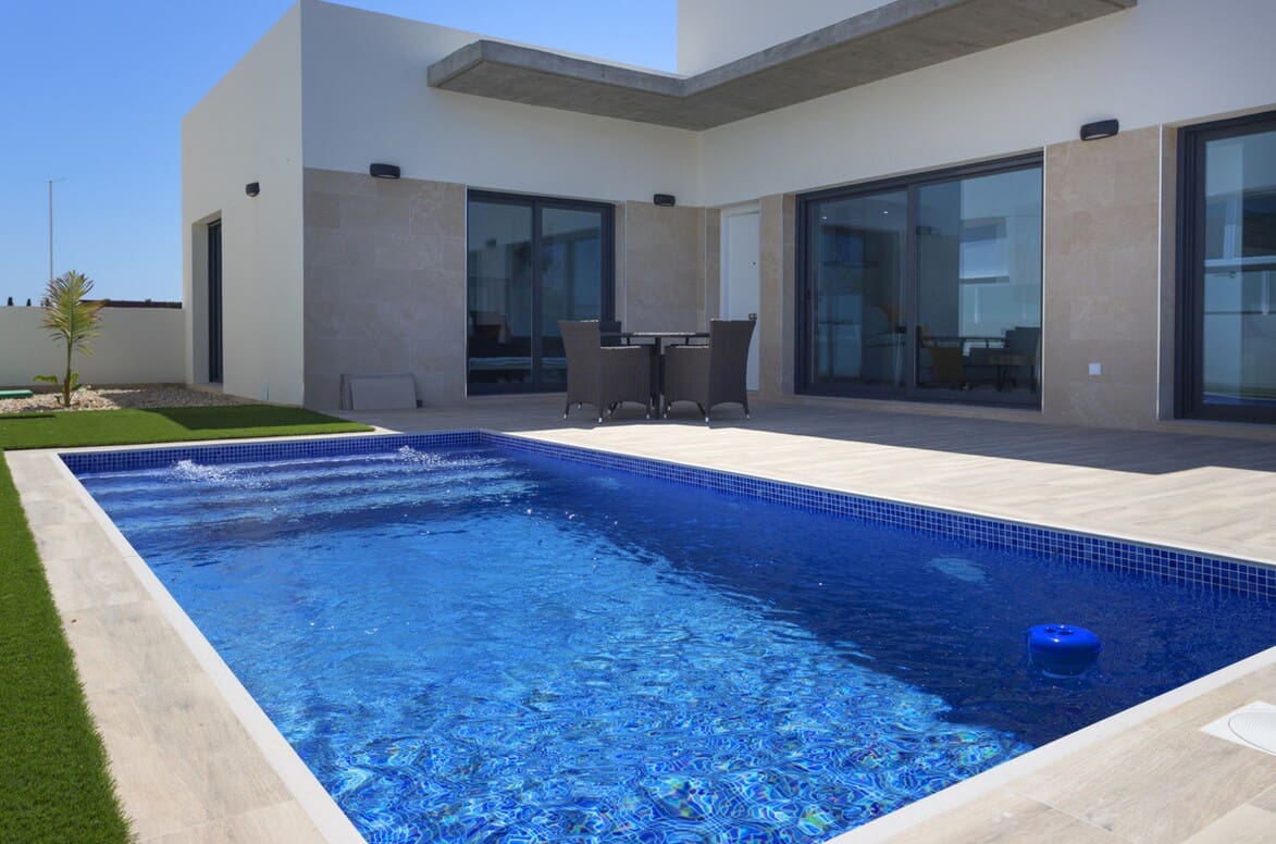 3 bedroom Townhouse for sale in Daya Nueva with pool garage - € 380,000 (Ref: 10144606)