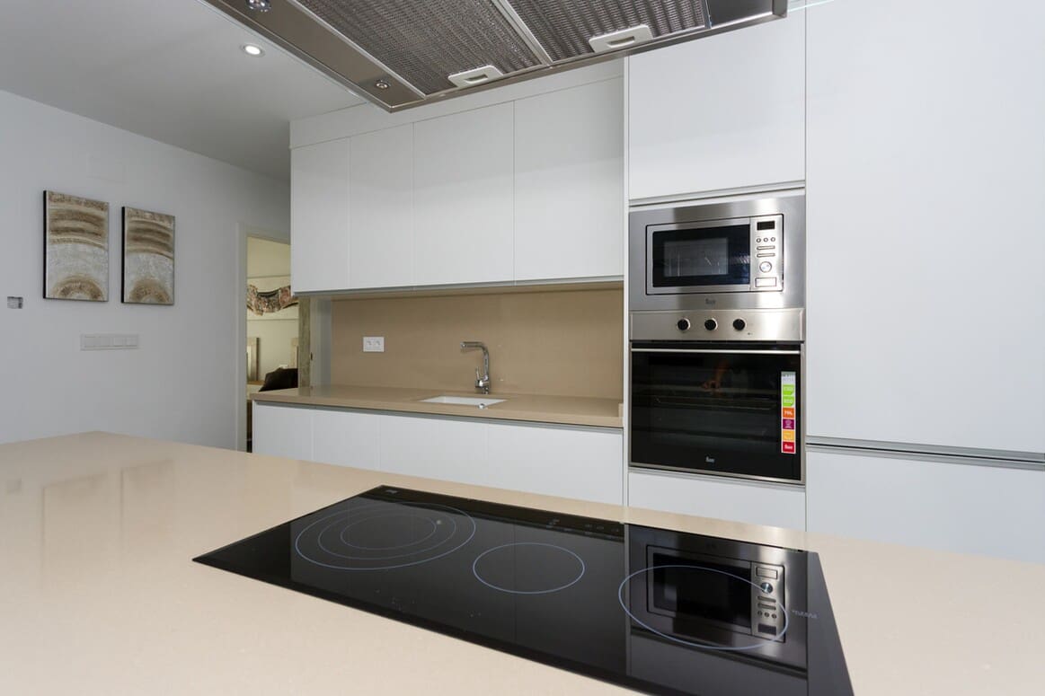 3 bedroom Townhouse for sale in Daya Nueva with pool garage - € 380,000 (Ref: 10144606)