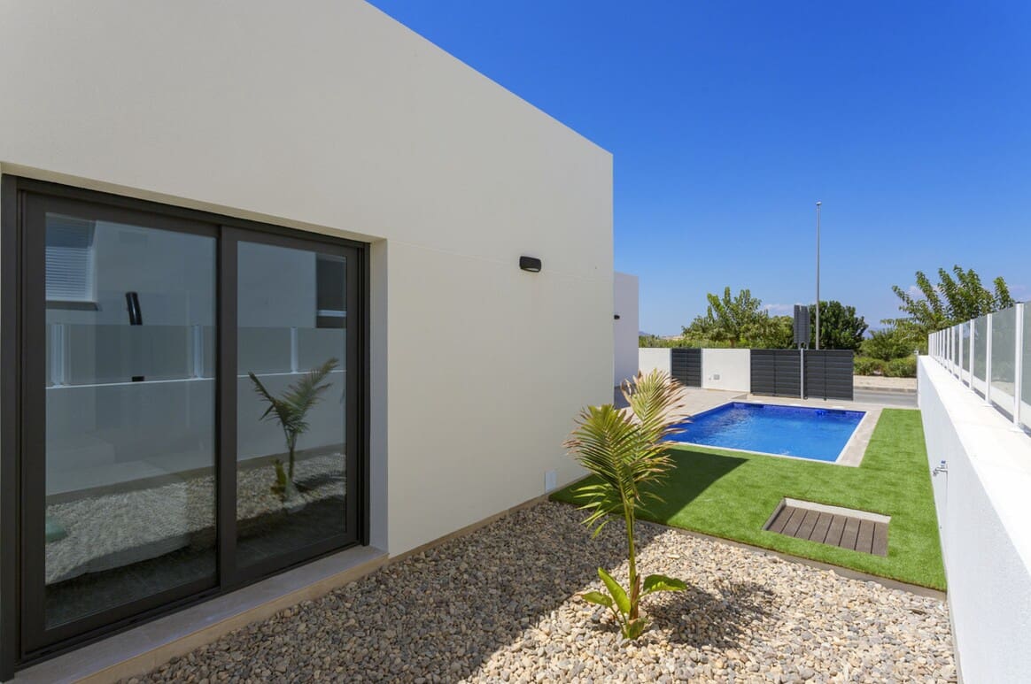 3 bedroom Townhouse for sale in Daya Nueva with pool garage - € 380,000 (Ref: 10144606)