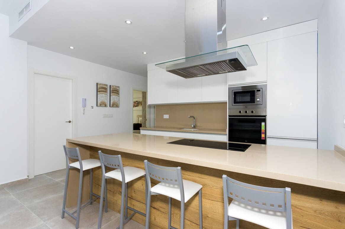 3 bedroom Townhouse for sale in Daya Nueva with pool garage - € 380,000 (Ref: 10144606)