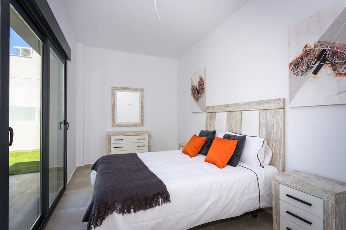 3 bedroom Townhouse for sale in Daya Nueva with pool garage - € 380,000 (Ref: 10144606)