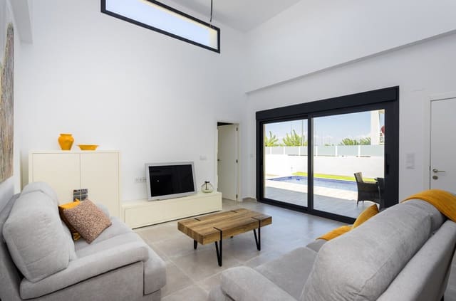 3 quarto Casa em Banda para venda em Daya Nueva com piscina garagem - 453 000 € (Ref: 10144607)