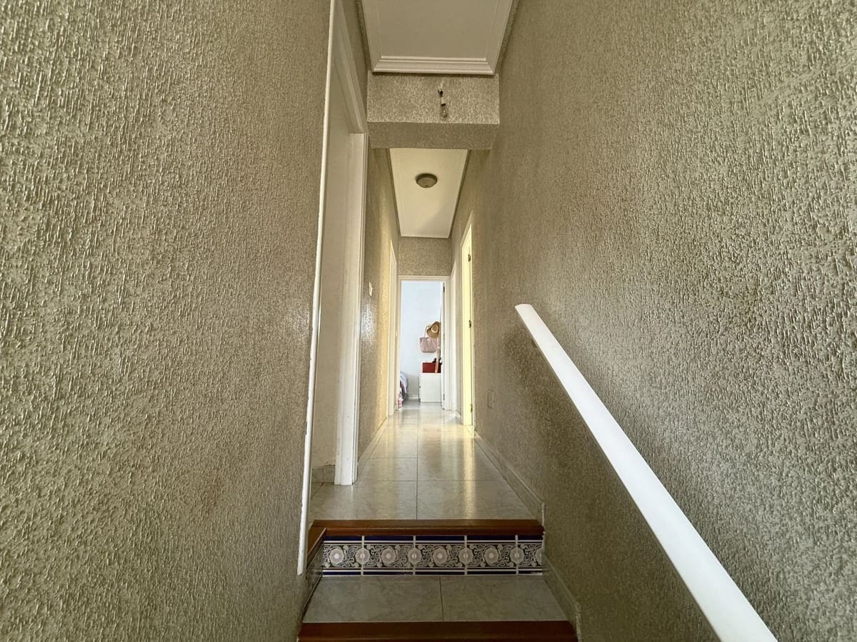 6 soverom Villa til salgs i Torrevieja med svømmebasseng garasje - € 695 000 (Ref: 10144610)