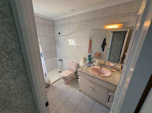 6 makuuhuone Huvila myytävänä paikassa Puerto Deportivo, Torrevieja mukana uima-altaan 
autotalli - 695 000 € (Ref: 10144610)