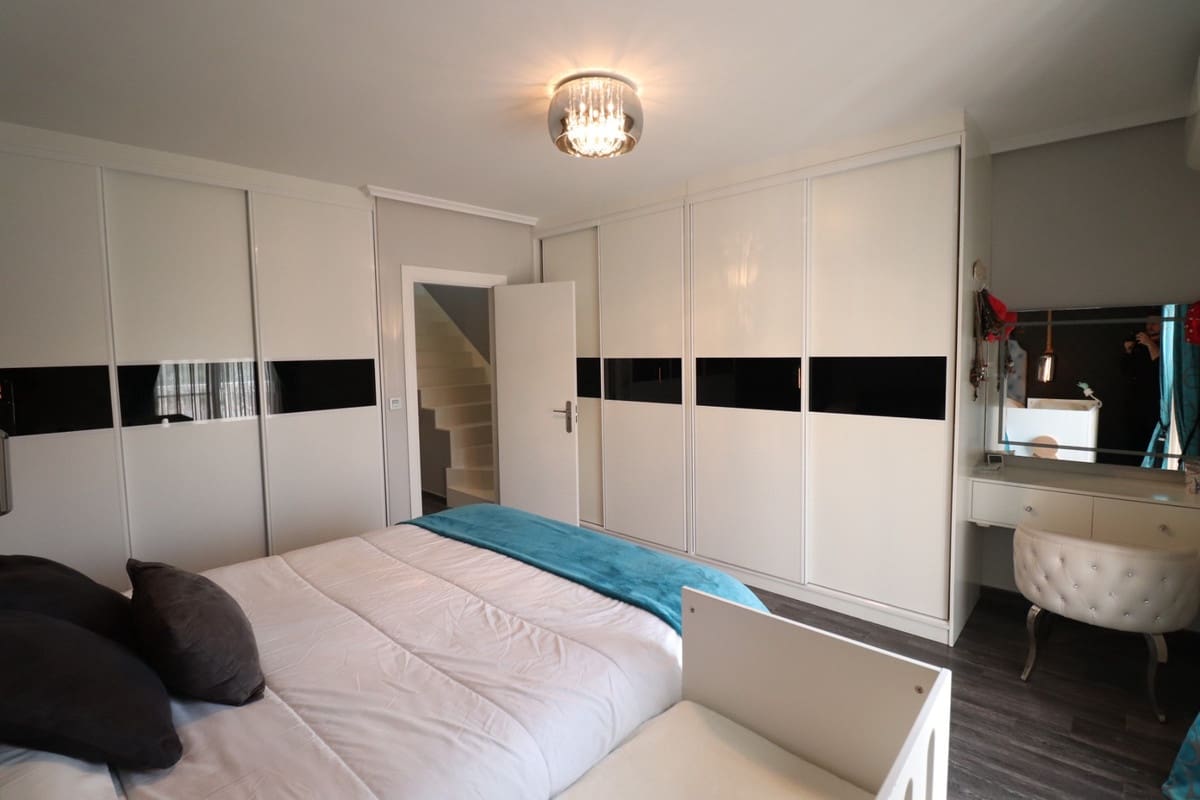 3 sypialnia Dom na sprzedaż w Redovan z garażem - 199 000 € (Ref: 10144615)