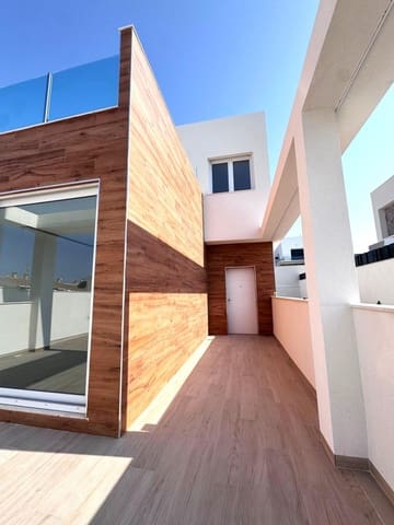 3 chambre Villa/Maison à vendre à Aguas Nuevas, Torrevieja avec piscine - 650 000 € (Ref: 10144619)