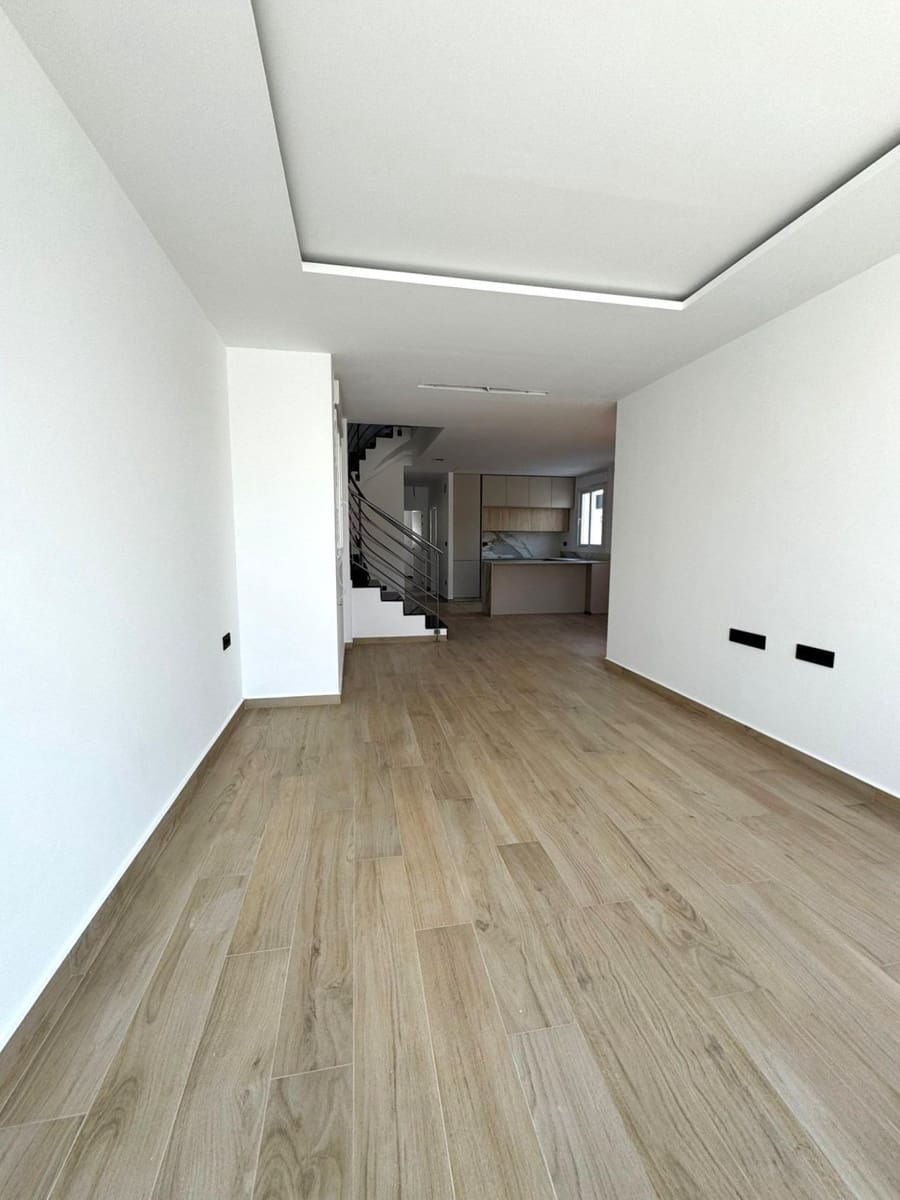 3 chambre Villa/Maison à vendre à Aguas Nuevas avec piscine - 650 000 € (Ref: 10144619)