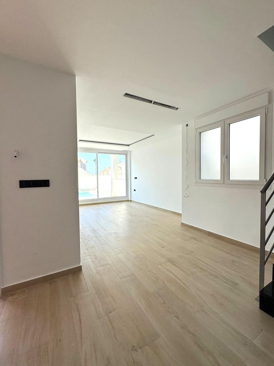 3 chambre Villa/Maison à vendre à Aguas Nuevas avec piscine - 650 000 € (Ref: 10144619)