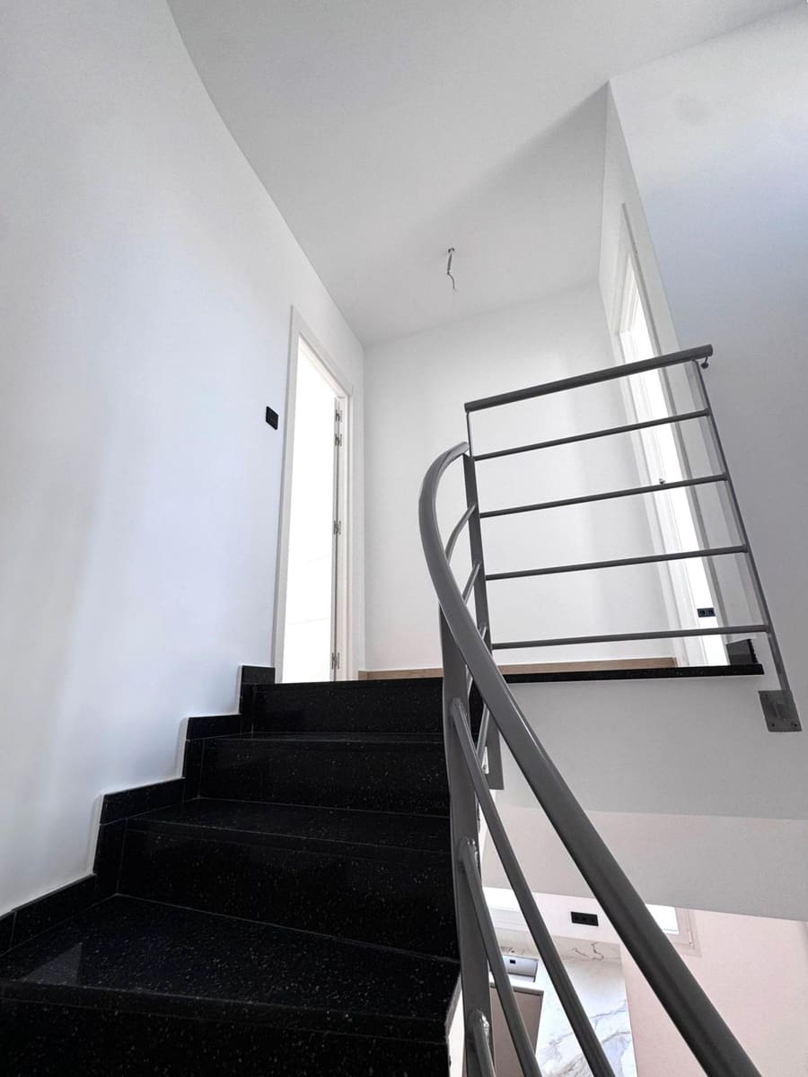 3 chambre Villa/Maison à vendre à Aguas Nuevas avec piscine - 650 000 € (Ref: 10144619)