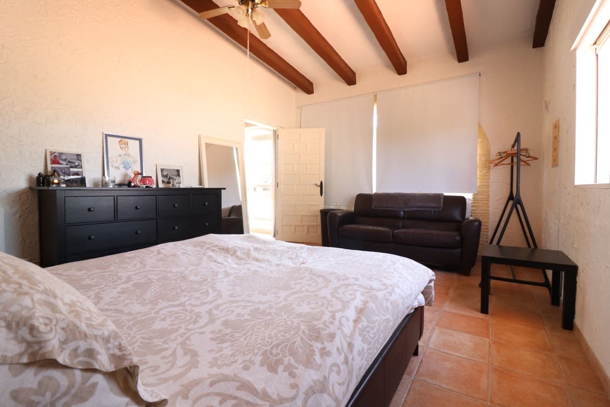 6 chambre Villa/Maison à vendre à Almoradi avec piscine garage - 595 000 € (Ref: 10144624)