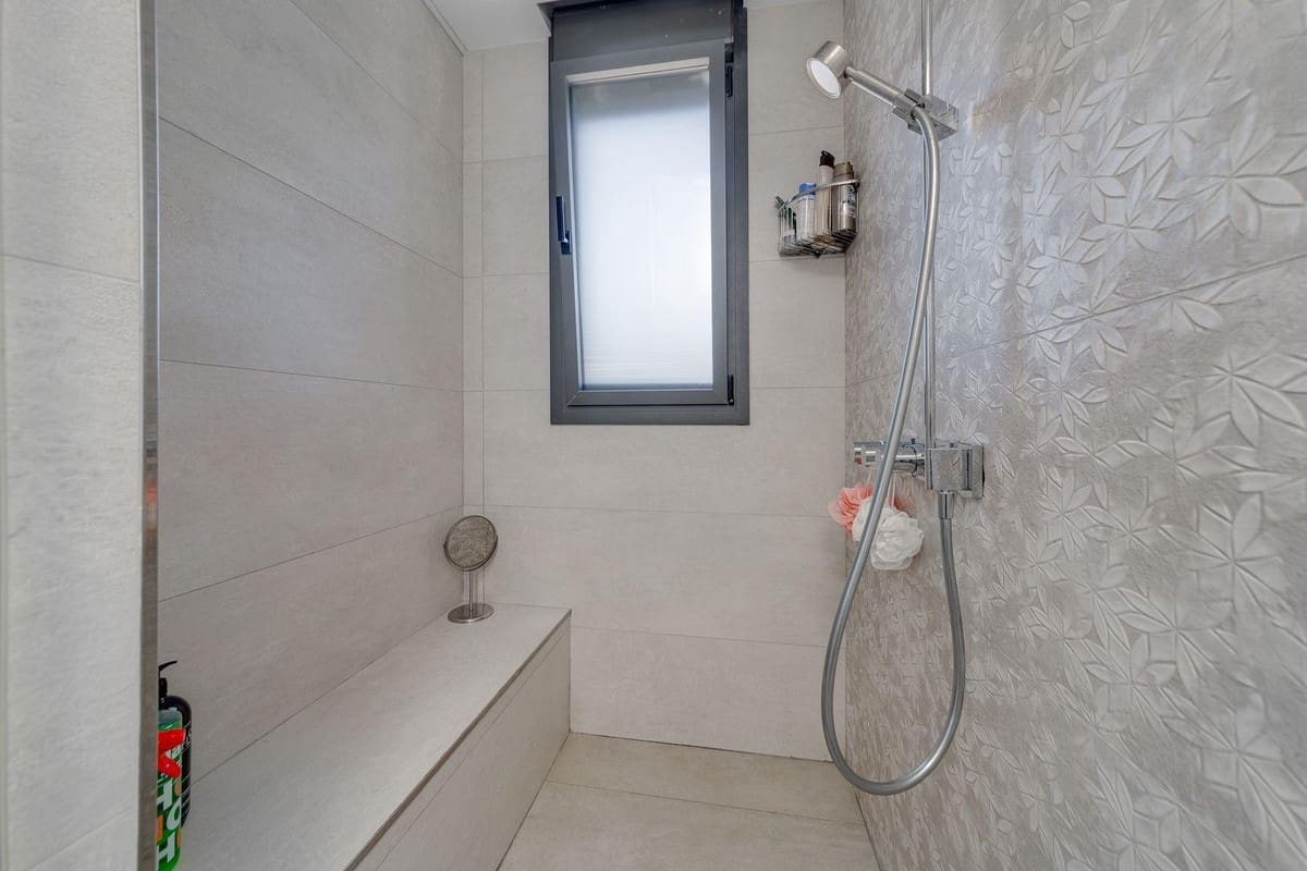 3 soveværelse Villa til salg i Orihuela med swimmingpool garage - € 1.275.000 (Ref: 10144637)