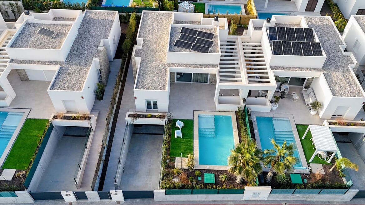 Chalet de 4 habitaciones en Algorfa en venta con piscina garaje - 780.000 € (Ref: 10144638)