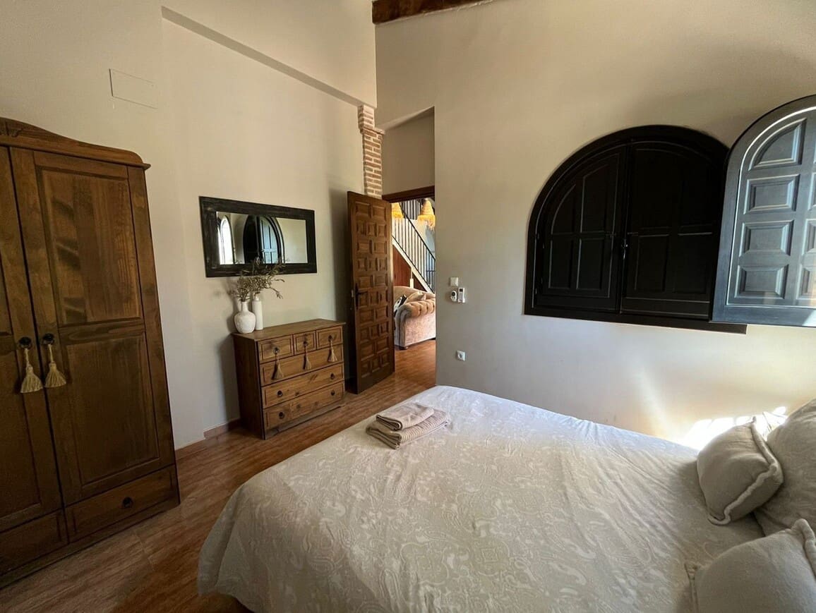 6 bedroom Villa for sale in Elche / Elx with pool garage - € 590,000 (Ref: 10144644)