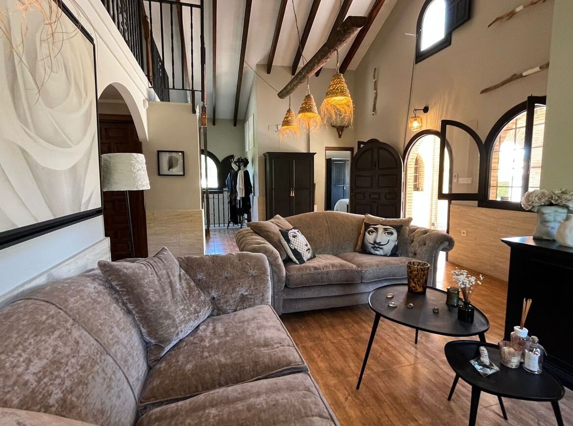 6 bedroom Villa for sale in Elche / Elx with pool garage - € 590,000 (Ref: 10144644)