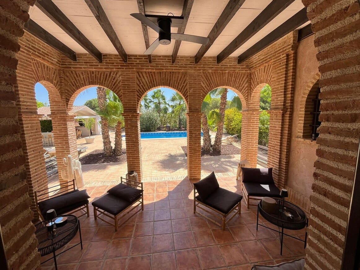 6 bedroom Villa for sale in Elche / Elx with pool garage - € 590,000 (Ref: 10144644)