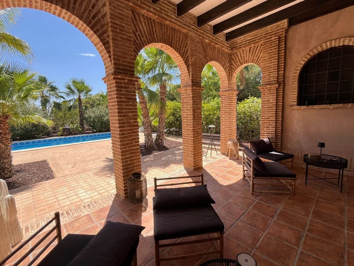 6 bedroom Villa for sale in Elche / Elx with pool garage - € 590,000 (Ref: 10144644)