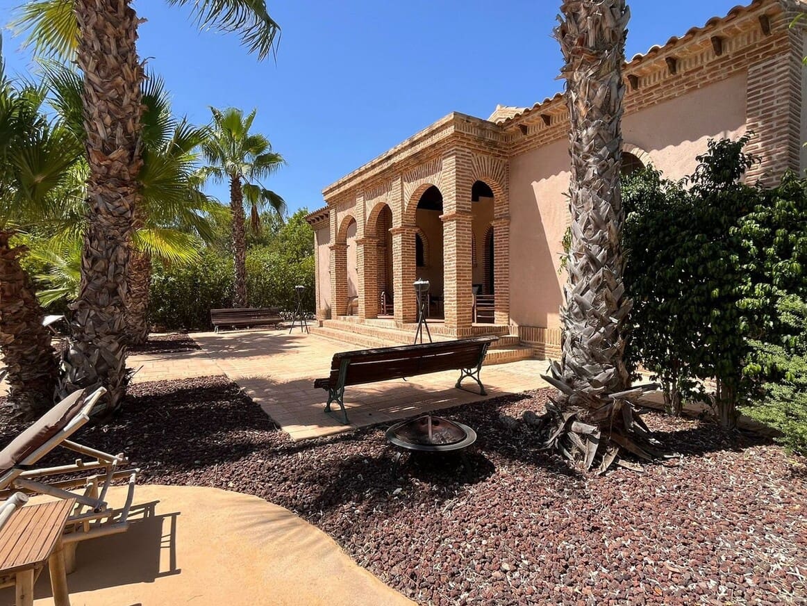6 bedroom Villa for sale in Elche / Elx with pool garage - € 590,000 (Ref: 10144644)