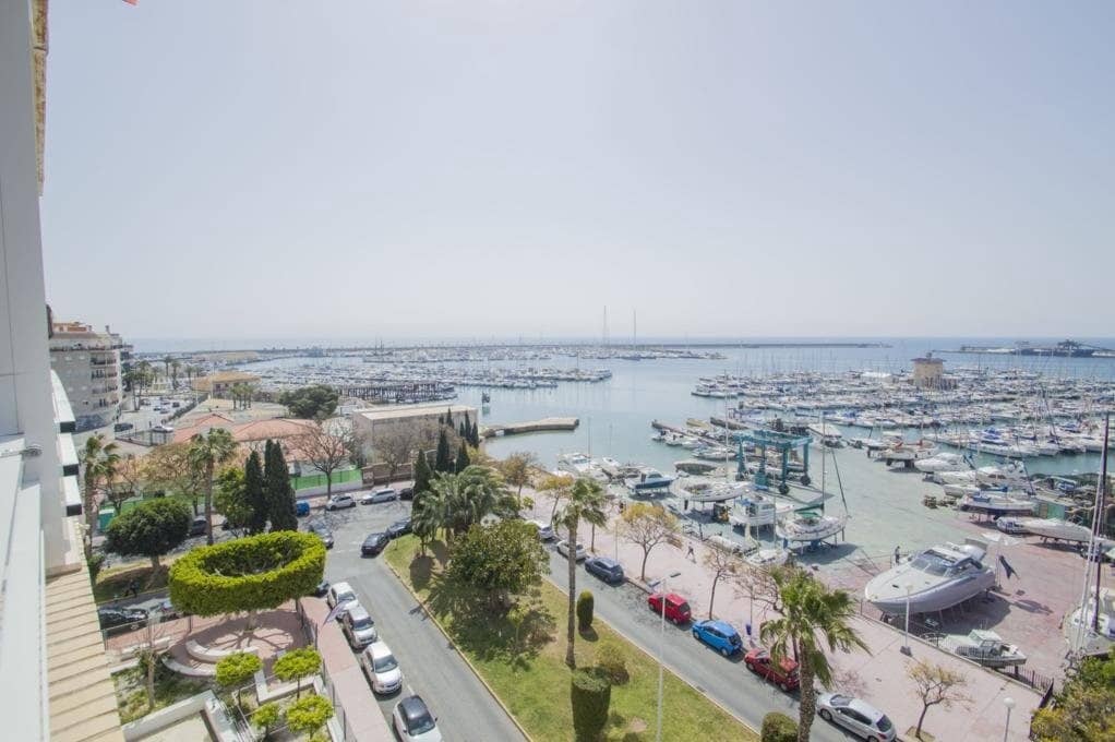 3 quarto Apartamento para venda em Torrevieja - 860 000 € (Ref: 10144645)
