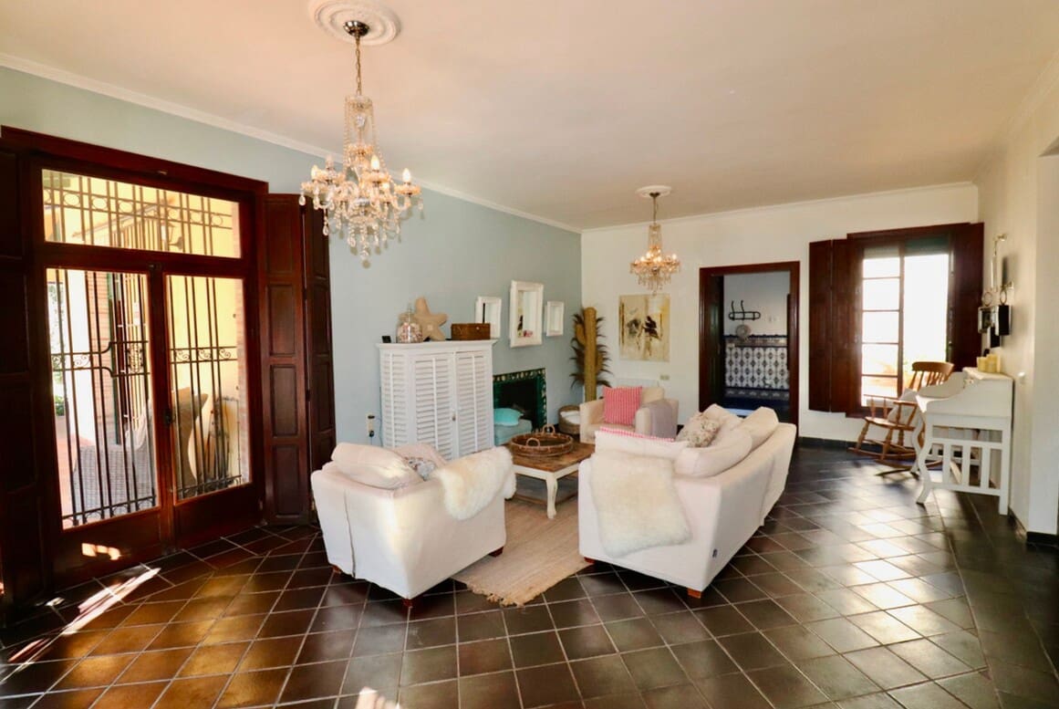 6 soveværelse Villa til salg i Almoradi med swimmingpool garage - € 599.000 (Ref: 10144647)