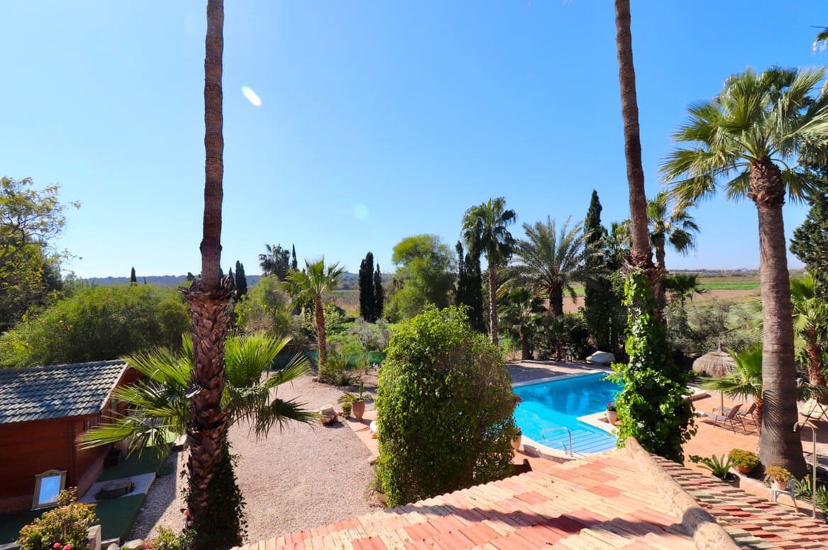 6 soveværelse Villa til salg i Almoradi med swimmingpool garage - € 599.000 (Ref: 10144647)