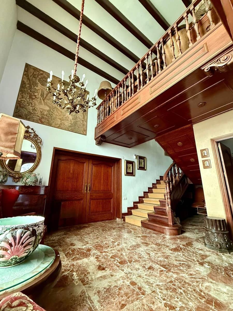 6 soveværelse Villa til salg i Alicante by med swimmingpool garage - € 1.350.000 (Ref: 10144648)