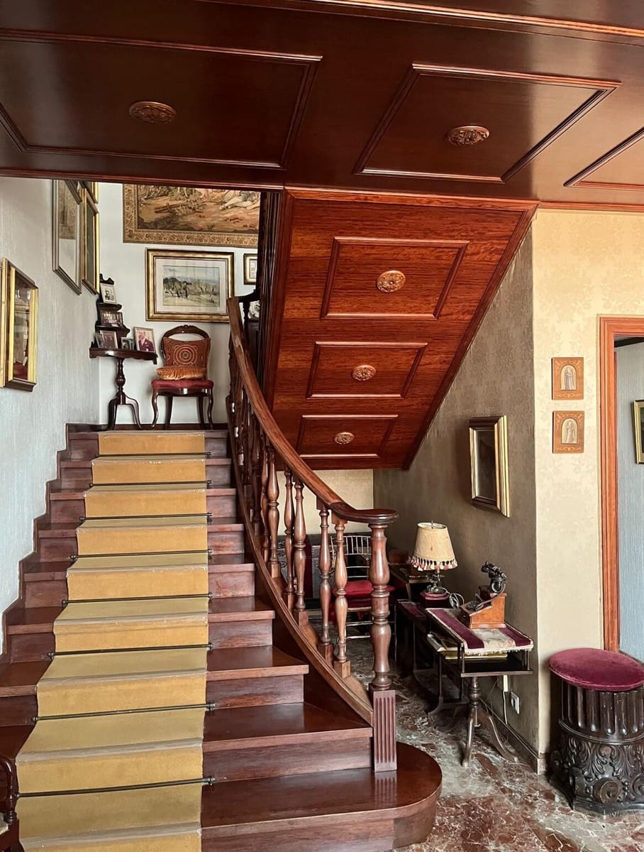 6 soveværelse Villa til salg i Alicante by med swimmingpool garage - € 1.350.000 (Ref: 10144648)