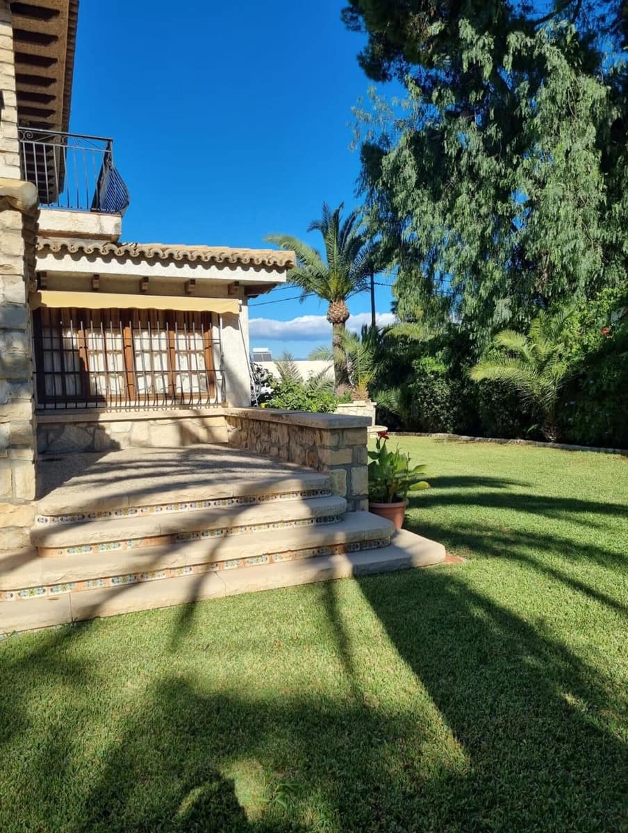 6 soveværelse Villa til salg i Alicante by med swimmingpool garage - € 1.350.000 (Ref: 10144648)