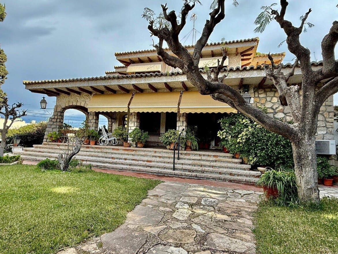 6 soveværelse Villa til salg i Alicante by med swimmingpool garage - € 1.350.000 (Ref: 10144648)