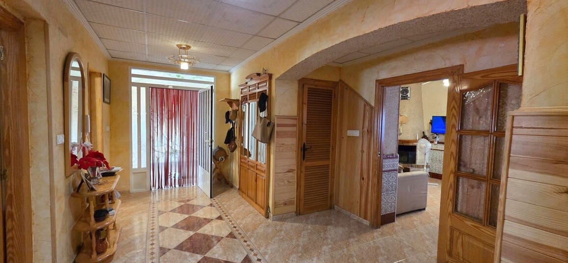 Casa de 5 habitaciones en San Isidro en venta con piscina garaje - 325.000 € (Ref: 10144649)