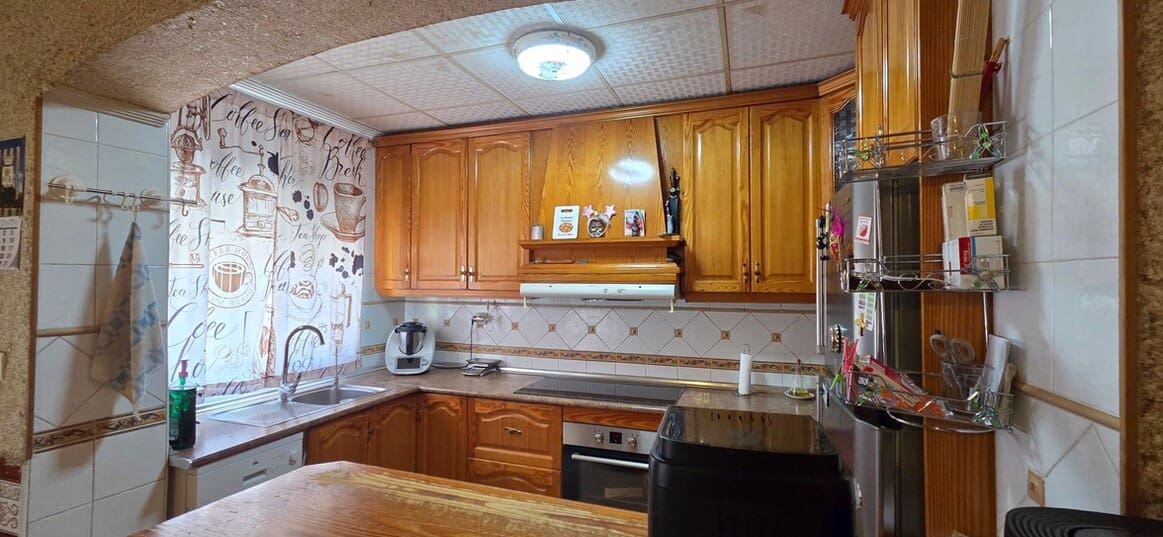Casa de 5 habitaciones en San Isidro en venta con piscina garaje - 325.000 € (Ref: 10144649)