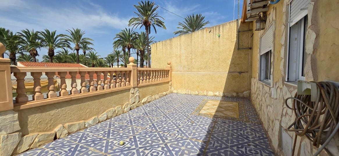 Casa de 5 habitaciones en San Isidro en venta con piscina garaje - 325.000 € (Ref: 10144649)
