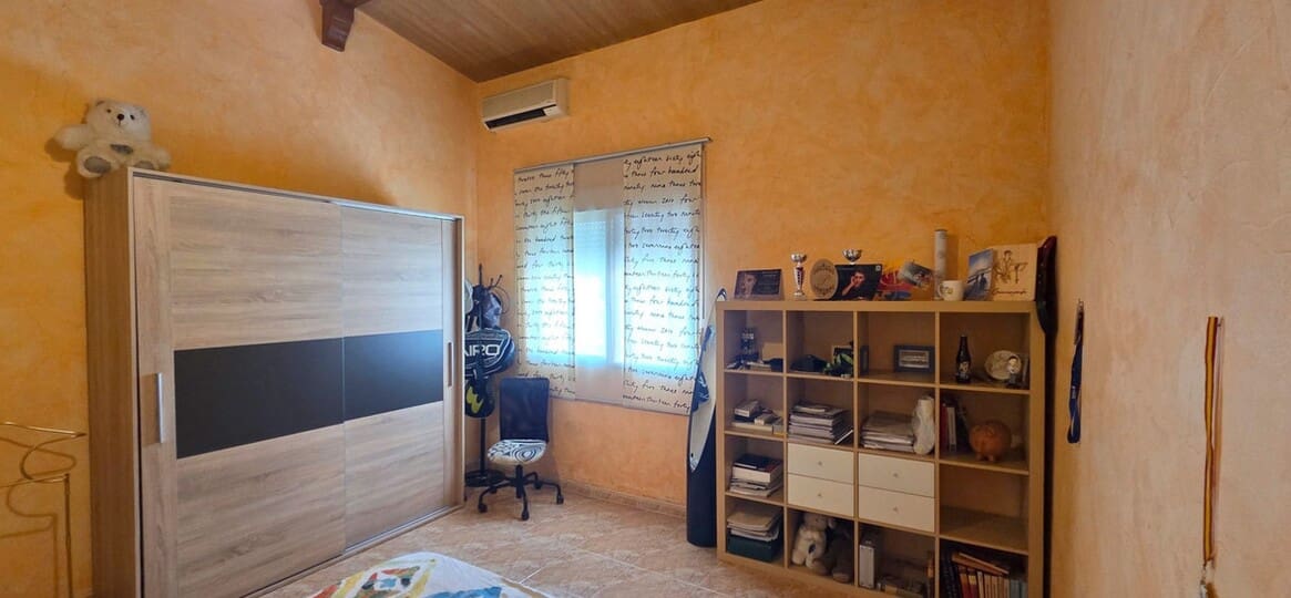 Casa de 5 habitaciones en San Isidro en venta con piscina garaje - 325.000 € (Ref: 10144649)