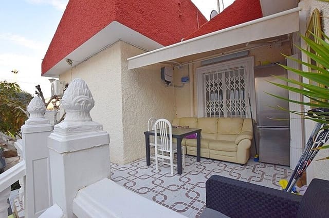 3 soveværelse Villa til salg i Playa del Cura, Torrevieja med swimmingpool garage - € 850.000 (Ref: 10144650)