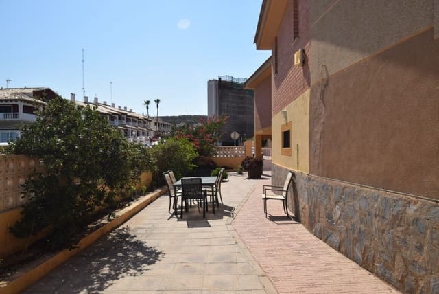 7 quarto Moradia para venda em Zona Pueblo, Guardamar del Segura com garagem - 750 000 € (Ref: 10144654)