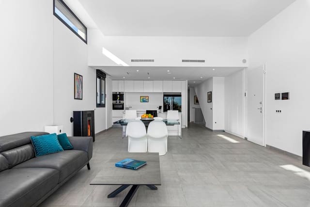 4 soveværelse Villa til salg i San Miguel de Salinas med swimmingpool garage - € 675.000 (Ref: 10144656)