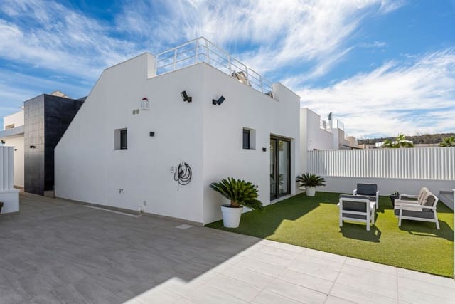 4 soveværelse Villa til salg i San Miguel de Salinas med swimmingpool garage - € 675.000 (Ref: 10144656)