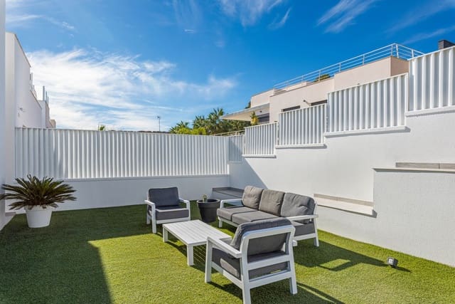 4 soveværelse Villa til salg i San Miguel de Salinas med swimmingpool garage - € 675.000 (Ref: 10144656)