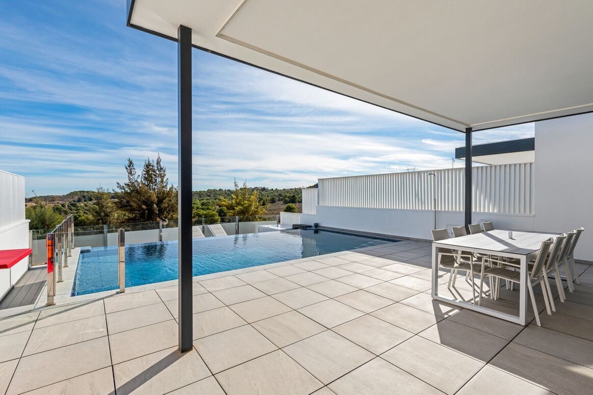 4 bedroom Villa for sale in San Miguel de Salinas with pool garage - € 675,000 (Ref: 10144656)