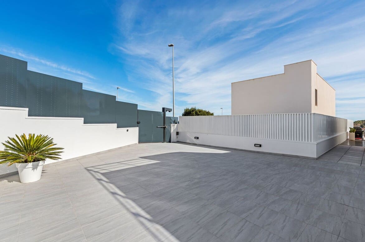 4 bedroom Villa for sale in San Miguel de Salinas with pool garage - € 675,000 (Ref: 10144656)