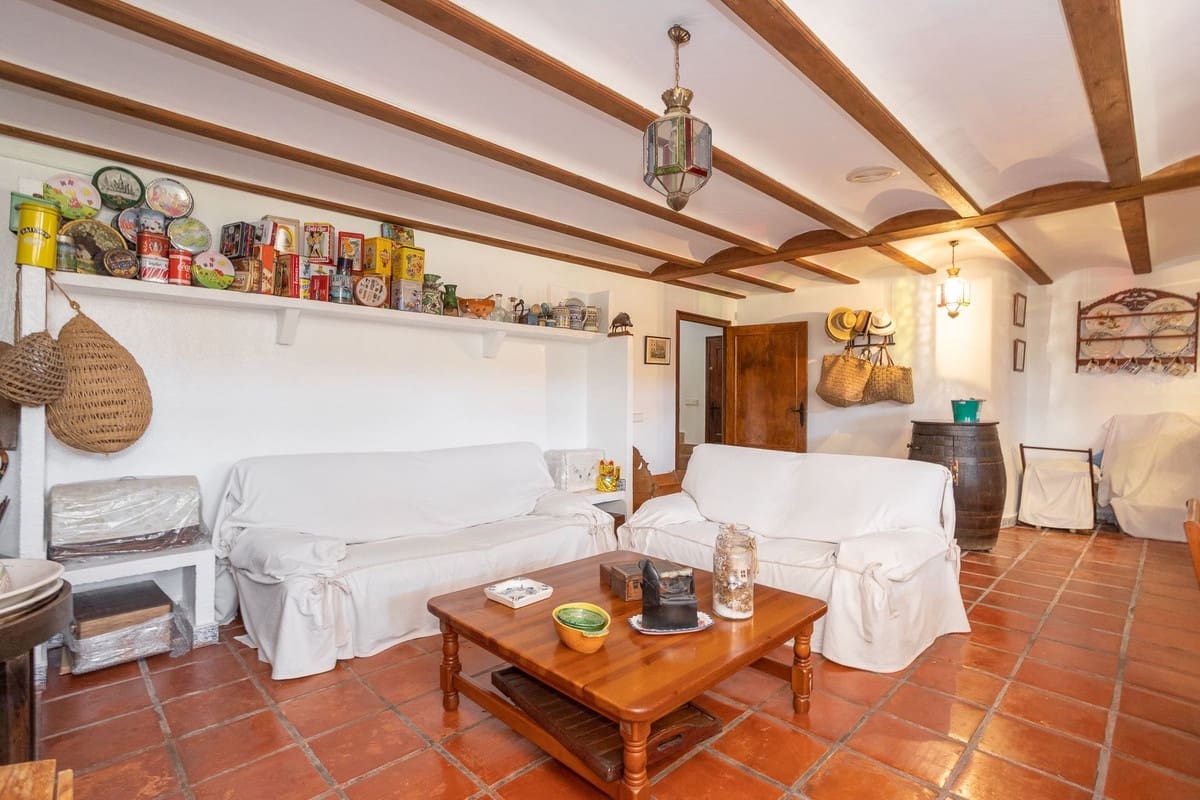 4 sovrum Villa till salu i Torrevieja med pool garage - 890 000 € (Ref: 10144657)