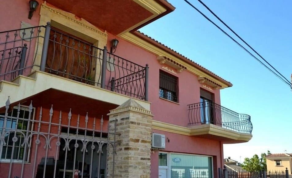4 slaapkamer Villa te koop in San Miguel de Salinas met zwembad - € 600.000 (Ref: 10144658)