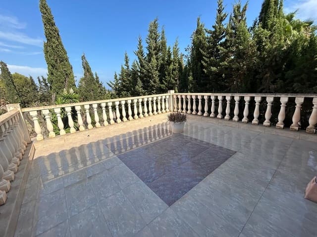 6 soverom Villa til salgs i San Fulgencio med svømmebasseng garasje - € 625 000 (Ref: 10144659)