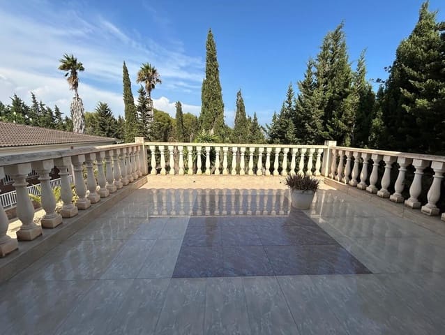 6 soverom Villa til salgs i San Fulgencio med svømmebasseng garasje - € 625 000 (Ref: 10144659)