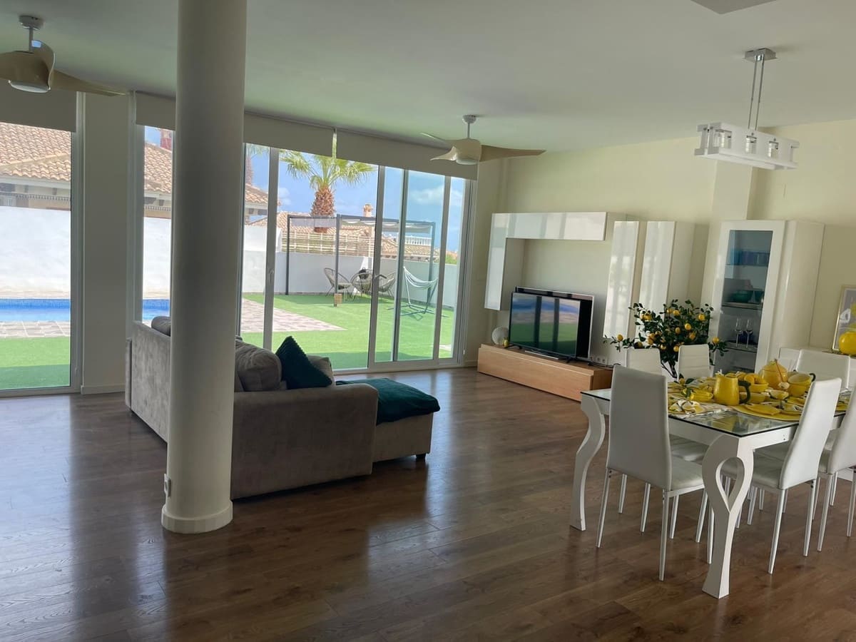 5 camera da letto Villa in vendita in Bigastro con piscina garage - 699.000 € (Rif: 10144661)