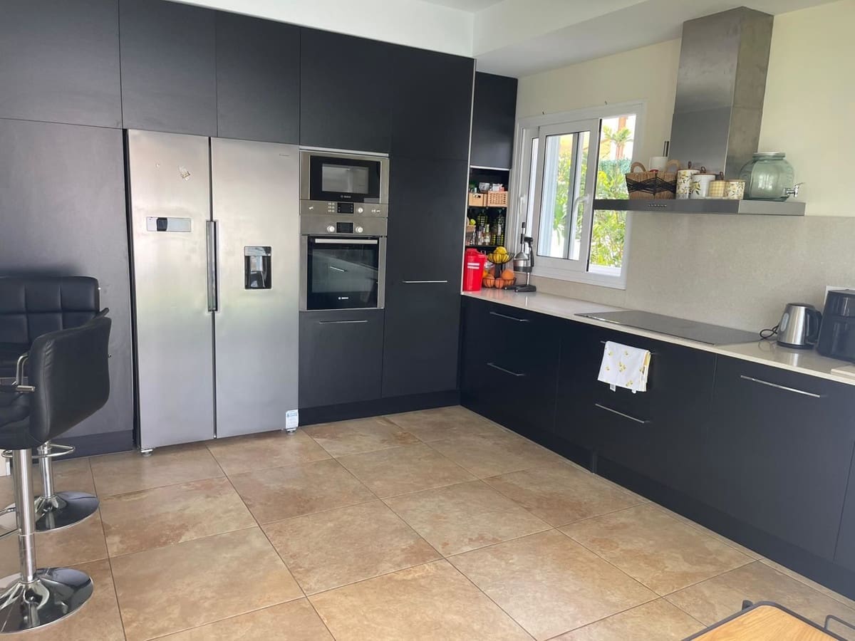 5 camera da letto Villa in vendita in Bigastro con piscina garage - 699.000 € (Rif: 10144661)
