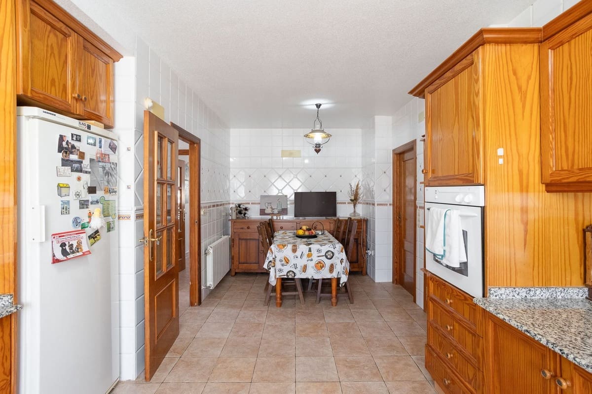 6 chambre Villa/Maison à vendre à La Siesta - 539 000 € (Ref: 10144662)