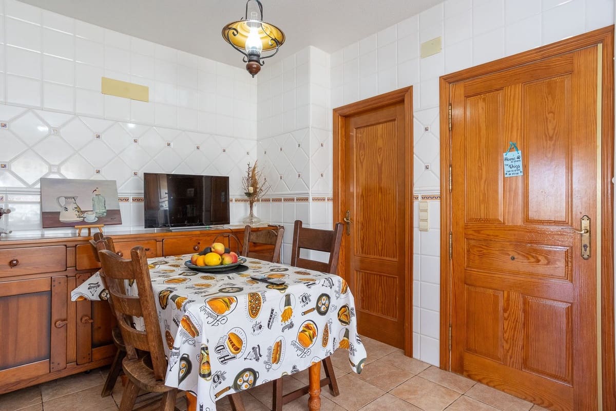 6 chambre Villa/Maison à vendre à La Siesta - 539 000 € (Ref: 10144662)