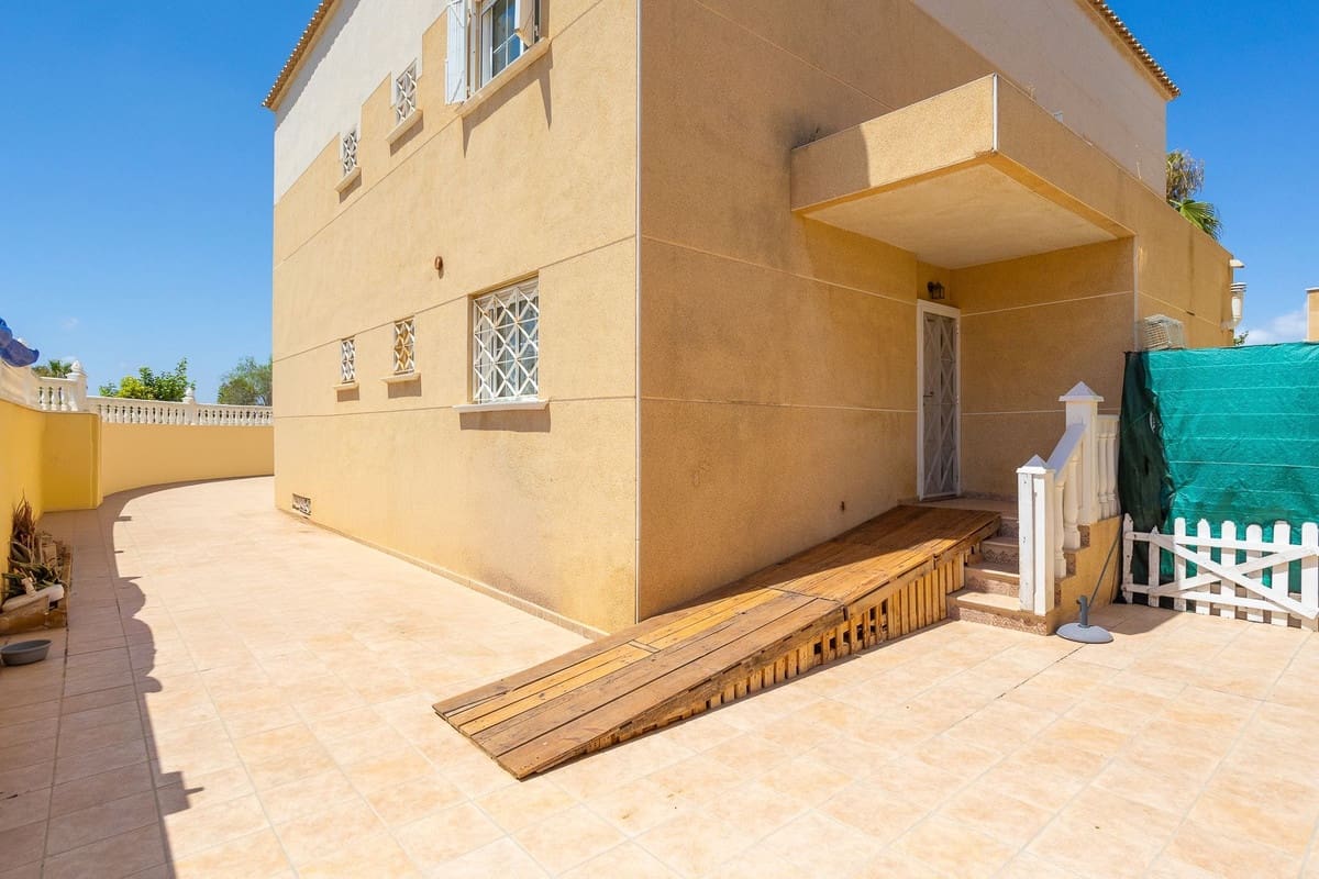 6 chambre Villa/Maison à vendre à La Siesta - 539 000 € (Ref: 10144662)
